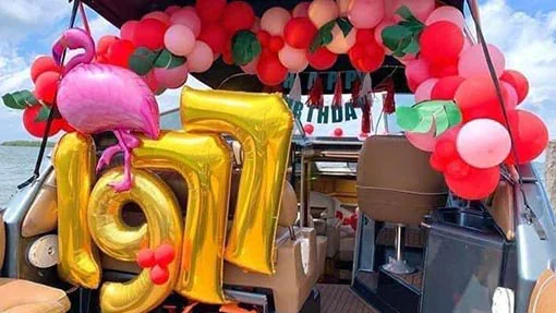 We can also decorate your yacht or serve a birthday party cake on your private charter