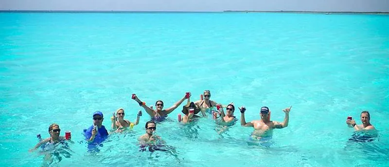 Visit El Cielo on a private yacht