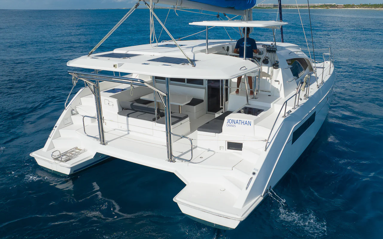 Private yacht charter in Tulum