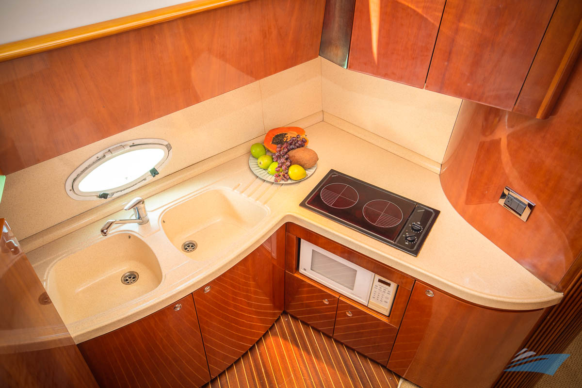 Private yacht Tulum with full open bar