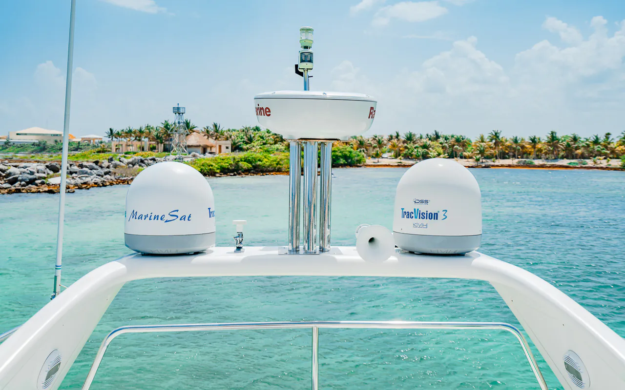 Private yacht Tulum with full open bar